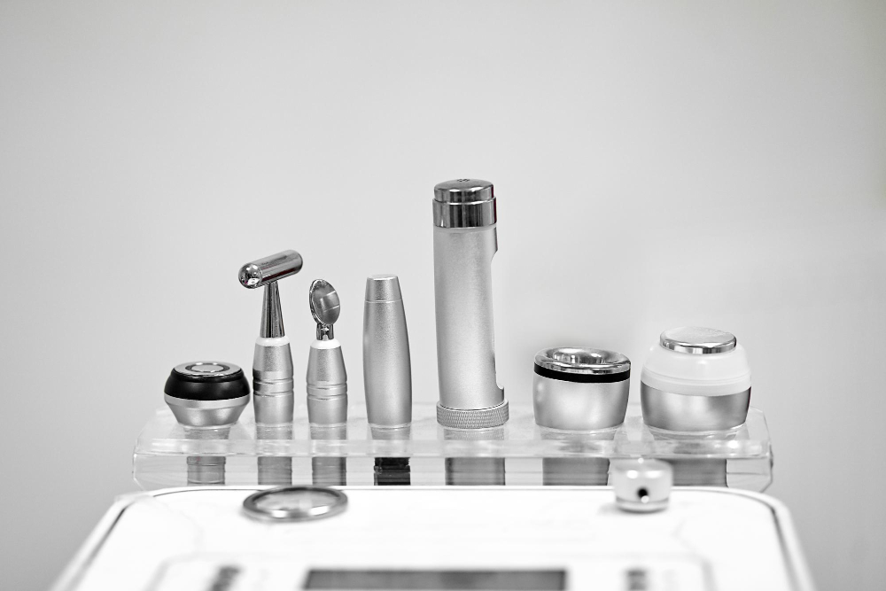 Equipamentos para estética facial: as tecnologias que mais valorizam os tratamentos em clínica