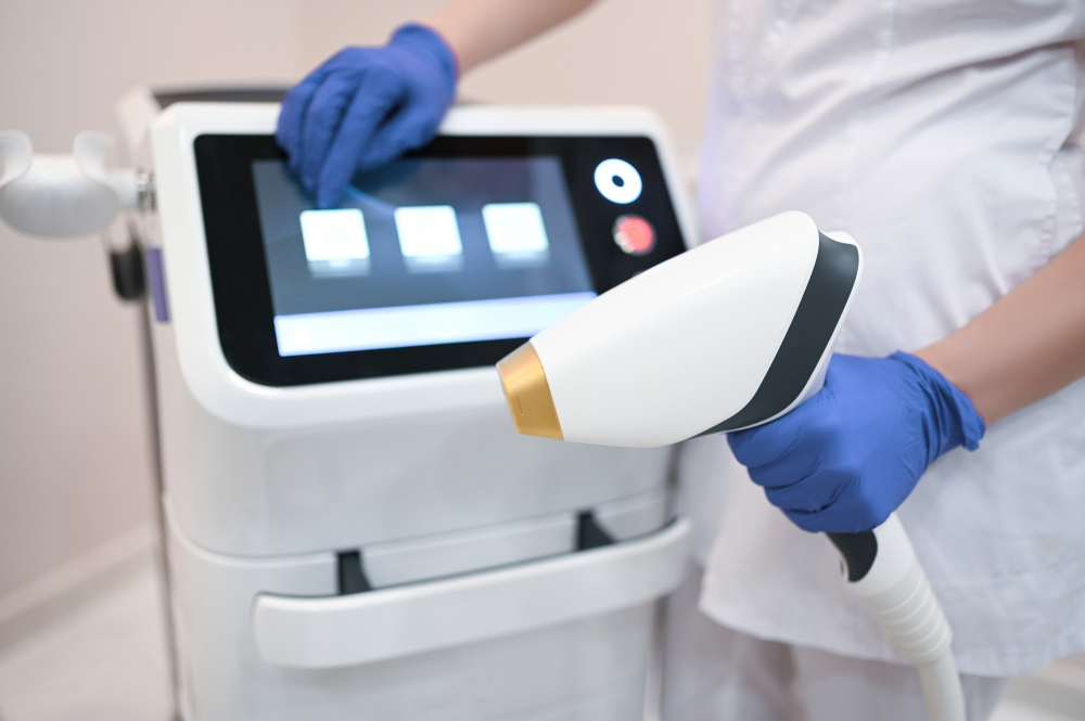 Equipamento de depilação a laser em Amadora: como identificar a tecnologia mais adequada para a sua clínica
